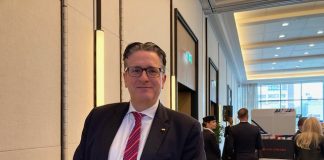 Le directeur des ventes de Lufthansa pour l’Amérique du Nord et du Sud, Dirk Janzen. (Photo Isabelle Maltais)