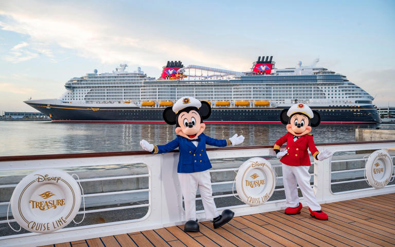 Disney Treasure / Disney Cruise Line